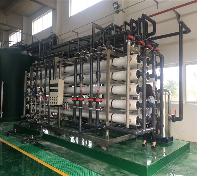 盤(pán)濾+超濾+二級(jí)反滲透+EDI